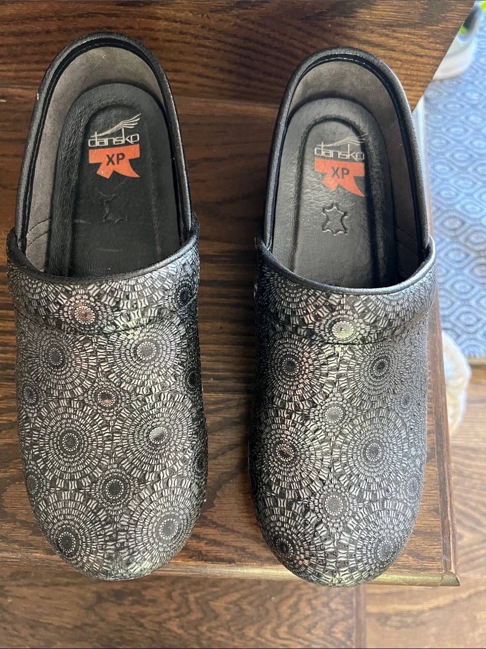 Dansko Kids Black Metallic Patterned Clogs